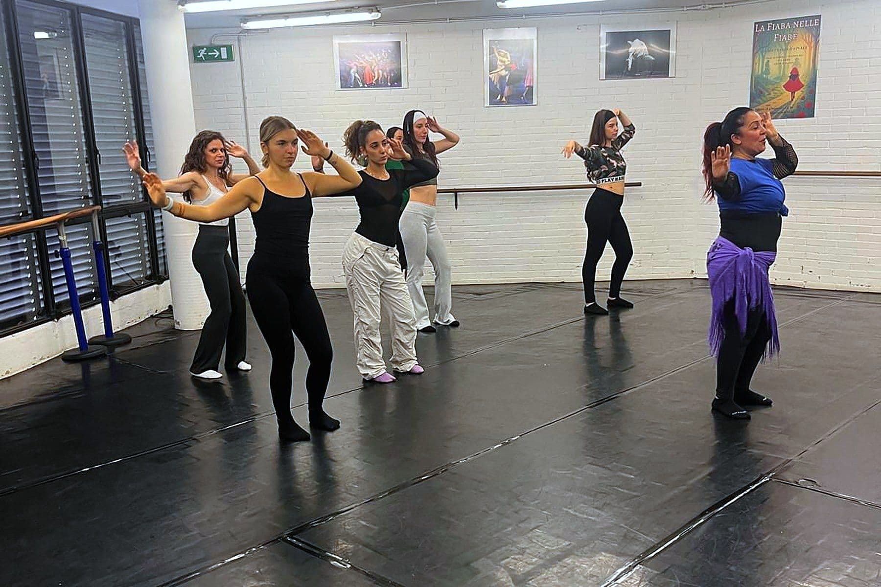Lezione di yoga al CUS Roma